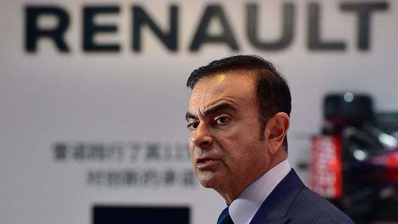 Detenido el presidente de Renault y Nissan por ocultar ingresos al fisco japonés