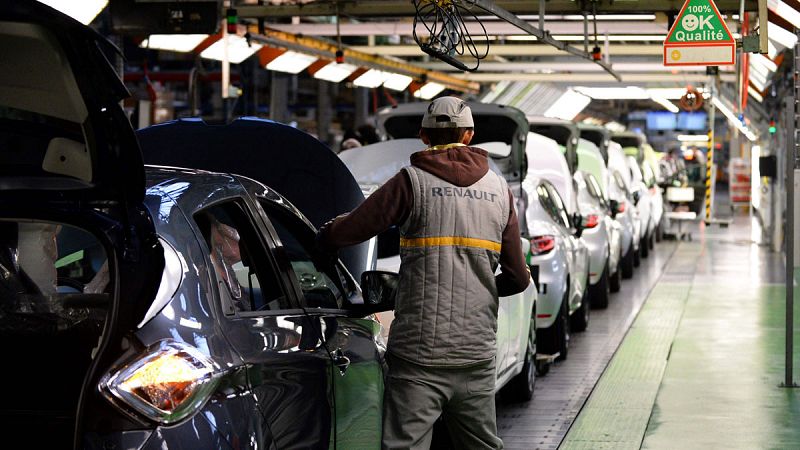 Renault nombra una dirección provisional y mantiene a Ghosn como presidente