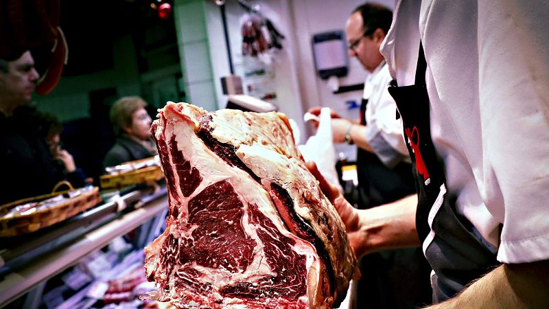 El Gobierno y los autónomos acuerdan una subida progresiva de las cuotas para mejorar sus prestaciones