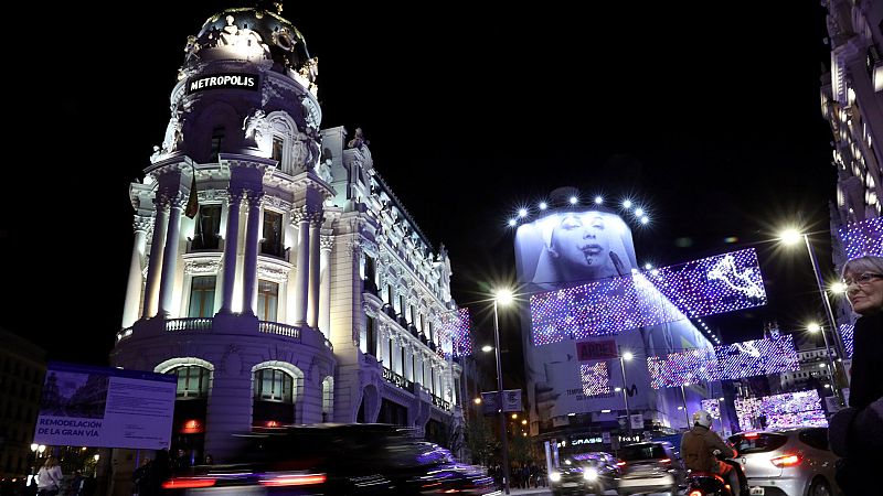 Madrid reabre la Gran Vía con más espacio peatonal