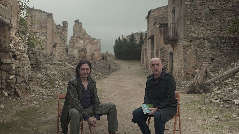 El escritor Santiago Lorenzo presenta en 'Página Dos' su nueva novela, 'Los asquerosos'