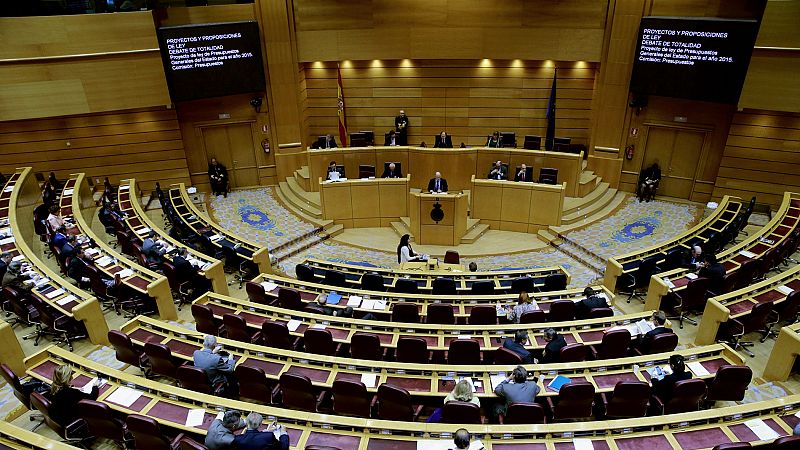 Por primera vez los políticos preocupan más que la corrupción, según el CIS