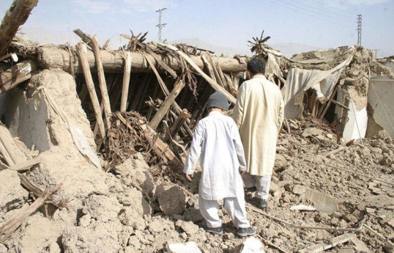 Dos terremotos en Pakistán causan, al menos, 130 muertos