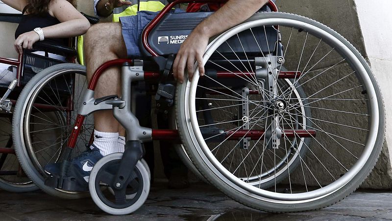 El Gobierno aprueba eliminar el término "disminuido" de la Constitución y sustituirlo por "persona con discapacidad"