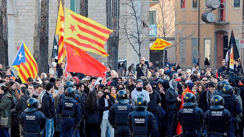 Torra exige al conseller de Interior cambios en su cúpula tras las cargas de Girona y Terrasa