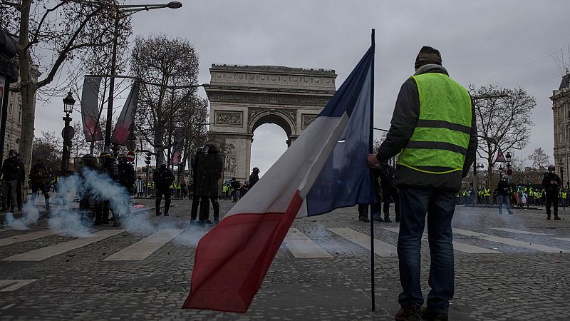 Más de 1.300 detenidos en Francia en una nueva protesta de los 'chalecos amarillos' con París blindada