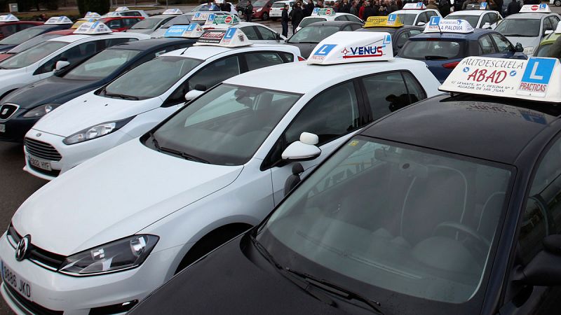 Los examinadores de Tráfico vuelven a la huelga para pedir el aumento retributivo acordado