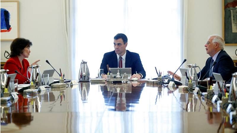 El Gobierno confirma que celebrará el Consejo de Ministros del 21D en Barcelona a pesar de las dudas de Ábalos