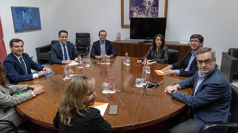PP y Cs excluyen a Vox de las negociaciones para formar gobierno en Andalucía