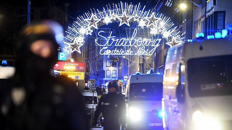 Eurodiputados y trabajadores del Parlamento Europeo quedan confinados durante algunas horas tras el tiroteo en Estrasburgo