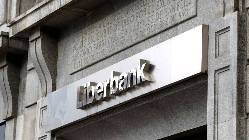Liberbank y Unicaja se disparan en bolsa tras iniciar contactos para una posible fusión