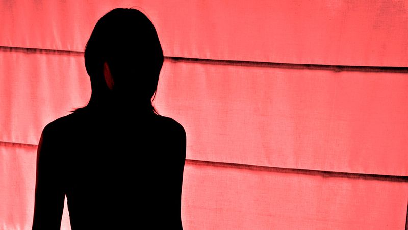 Empujadas a la prostitución por la precariedad: "Al no tener trabajo, ¿cómo voy a vivir? Tengo mi cuerpo"