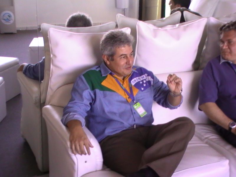 El primer cosmonauta brasileño ve "factible" la llegada del hombre a Marte