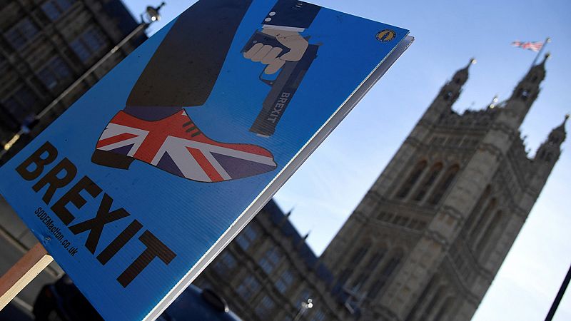 El Gobierno británico prioriza los preparativos para un 'Brexit' sin acuerdo ante el bloqueo parlamentario
