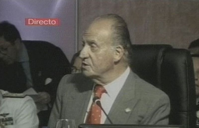 El Rey y Zapatero expresan su firme condena al atentado de ETA en Navarra