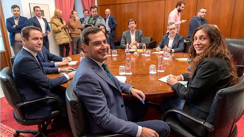 PP y Cs cierran un acuerdo con 23 medidas de regeneración democrática en Andalucía