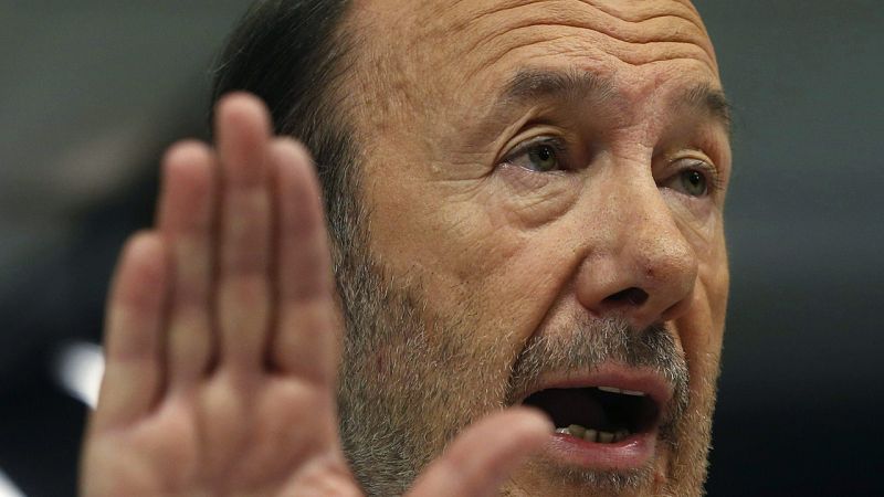 Rubalcaba rechaza el ofrecimiento de Sánchez de ser candidato del PSOE a la Alcaldía de Madrid