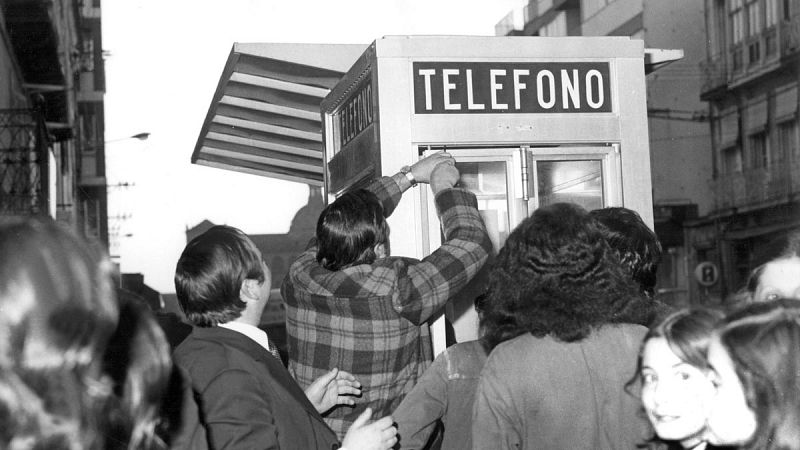 Las cabinas telefónicas se salvan un año más pero las guías desaparecen