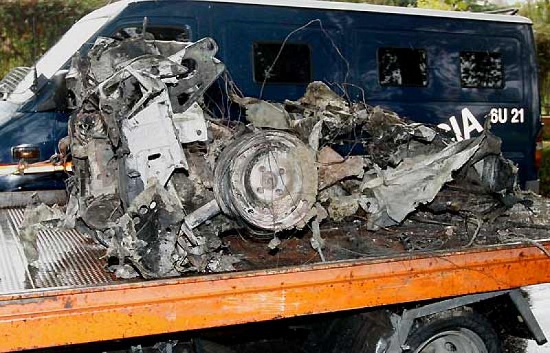 El coche bomba que ha estallado en la Universidad de Navarra tenia 40 kilos de explosivos