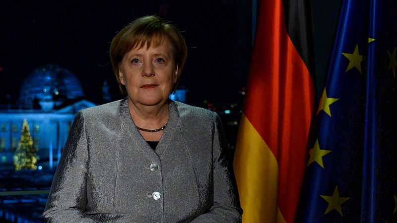 Merkel advierte en su mensaje de Fin de Año de la "presión" en contra de la cooperación internacional