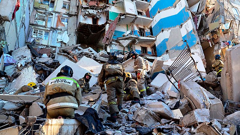 Al menos cuatro muertos y 35 desaparecidos por la explosión de un edificio en Rusia