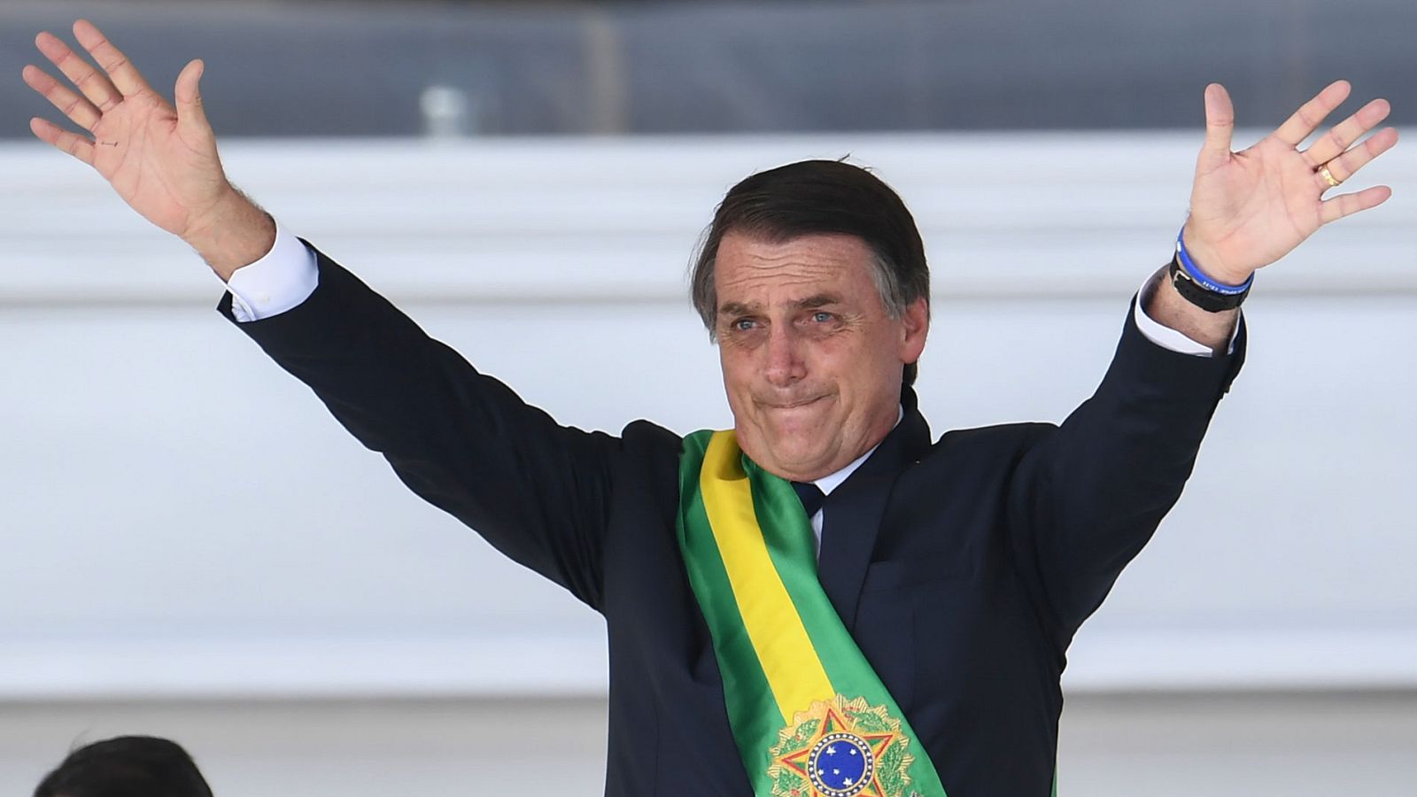 Bolsonaro promete liberar a Brasil "de las amarras ideológicas" en su toma de posesión