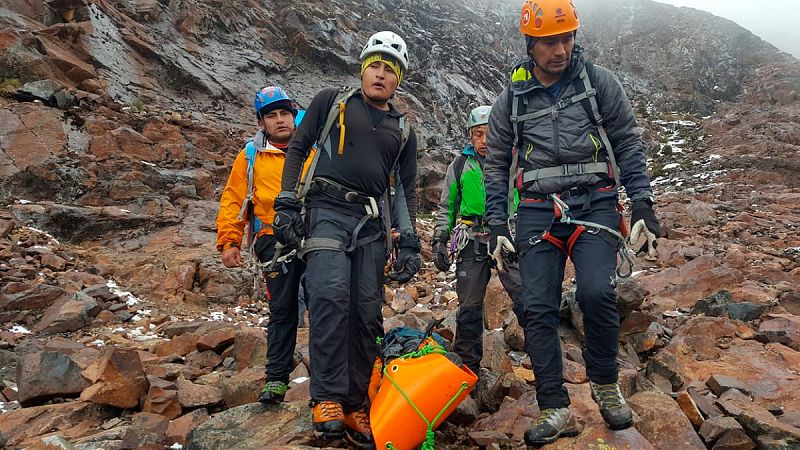 Rescatados los cuerpos de los tres montañeros españoles muertos en una avalancha en Perú