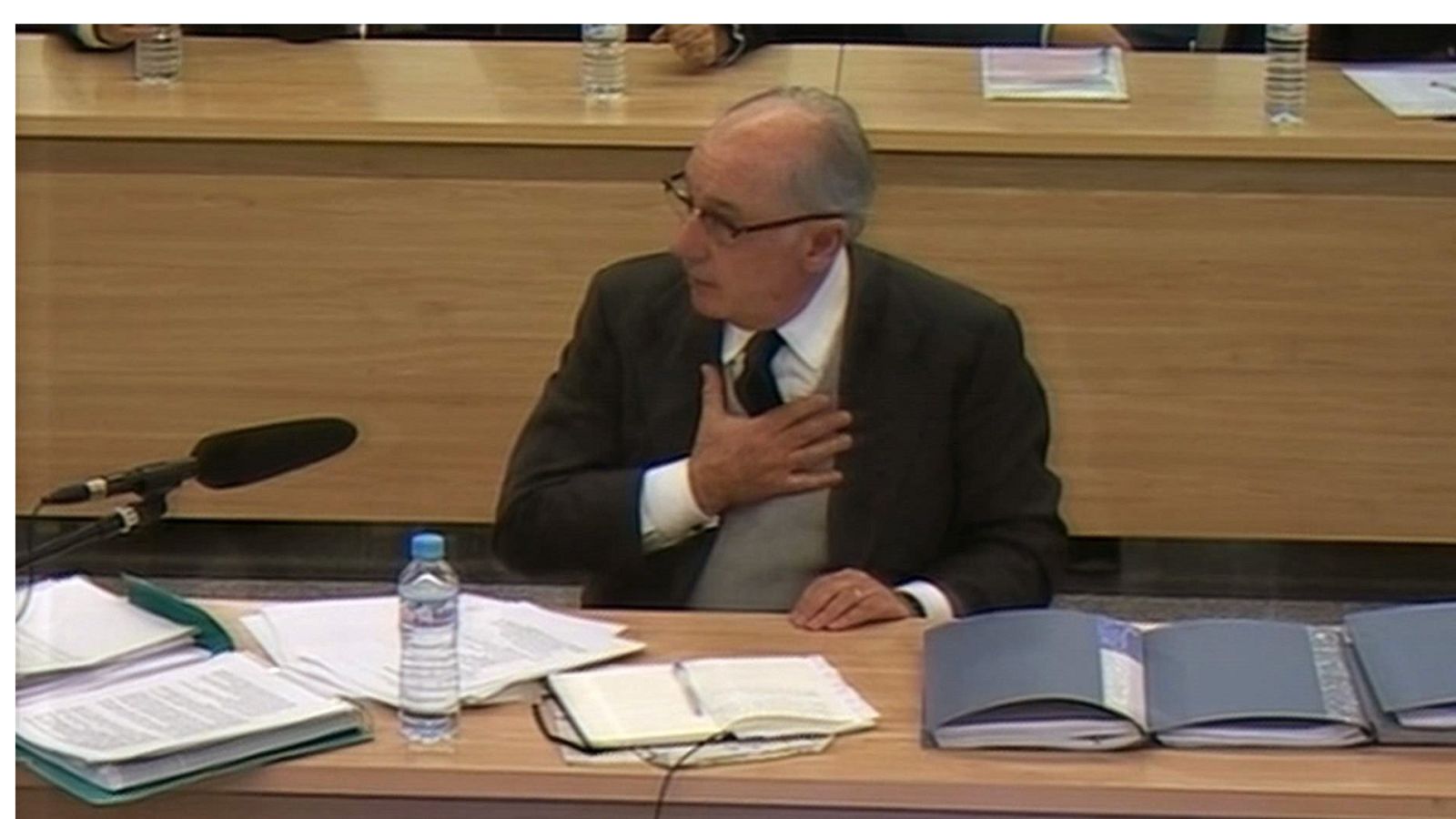 Rato señala a Rajoy: "El presidente  del Gobierno me echó de Bankia"