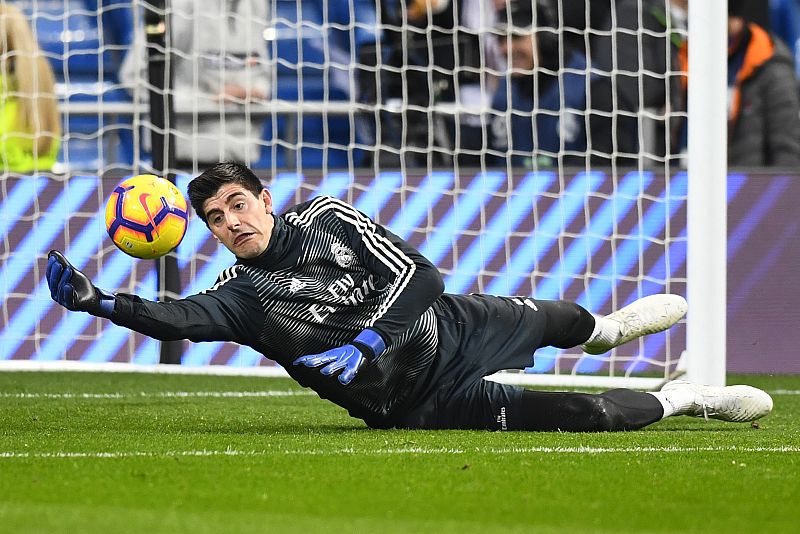 Courtois, nueva baja en el Madrid por una lesión muscular