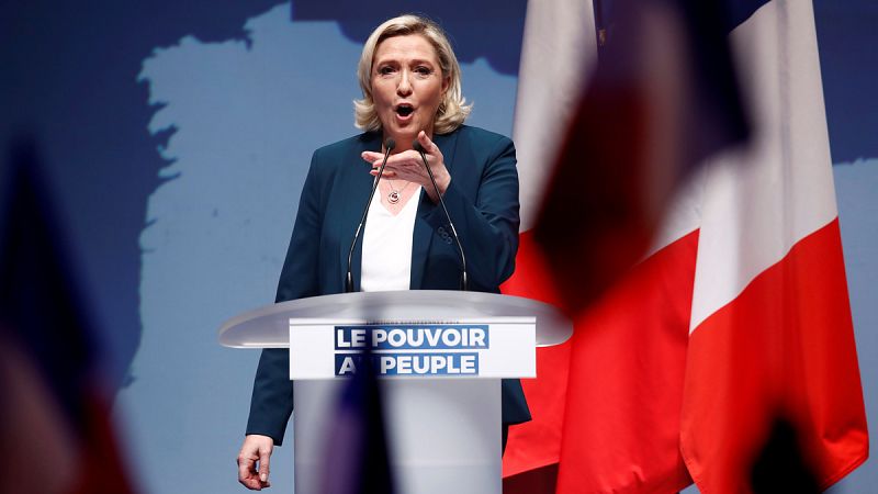 Le Pen se apunta a los "chalecos amarillos" para lanzar una campaña europea contra Macron
