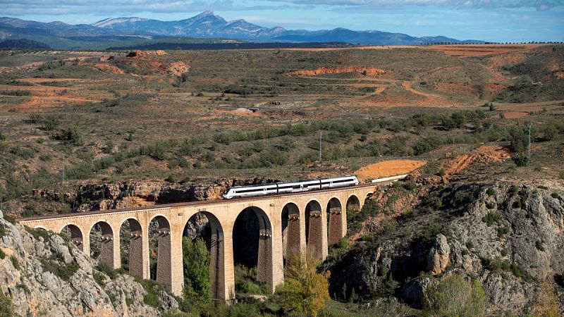 Fomento destinará más de 5.000 millones a infraestructuras ferroviarias, según las cuentas públicas
