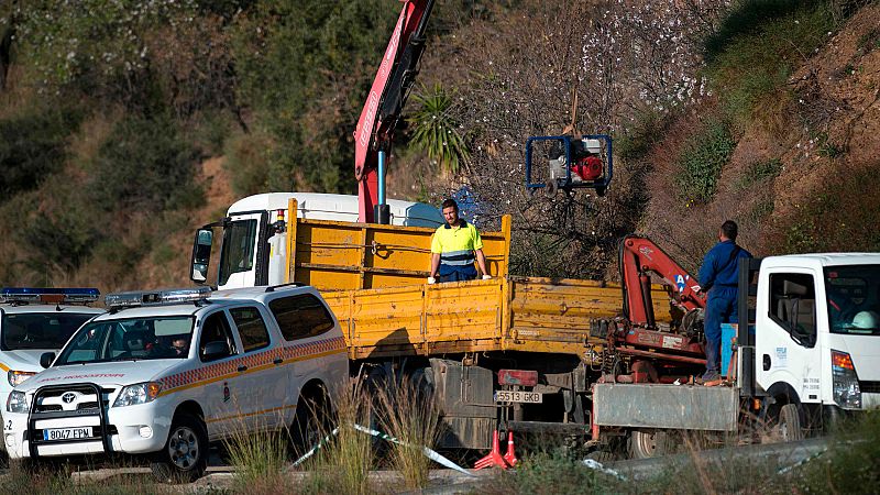 Los equipos de rescate ultiman la apertura del túnel horizontal para llegar a Julen