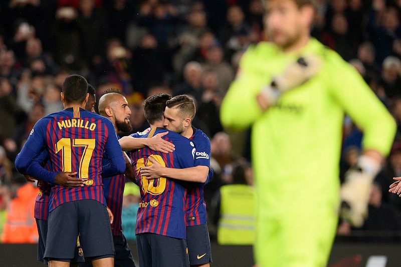 El Barcelona elimina al Levante con la mirada puesta en la alineación indebida de Chumi en la ida