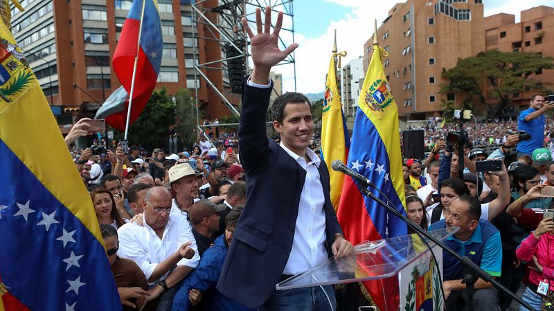 Juan Guaidó, un opositor emergente, se convierte en el mayor desafío de Maduro