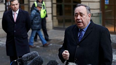 Boletines RNE - Salmond, exministro de Escocia, acusado de 14 delitos sexuales - escuchar ahora