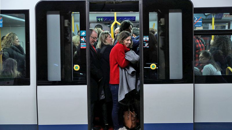 Paros parciales en el Metro de Madrid este sábado coincidiendo con la huelga de los taxistas y Fitur