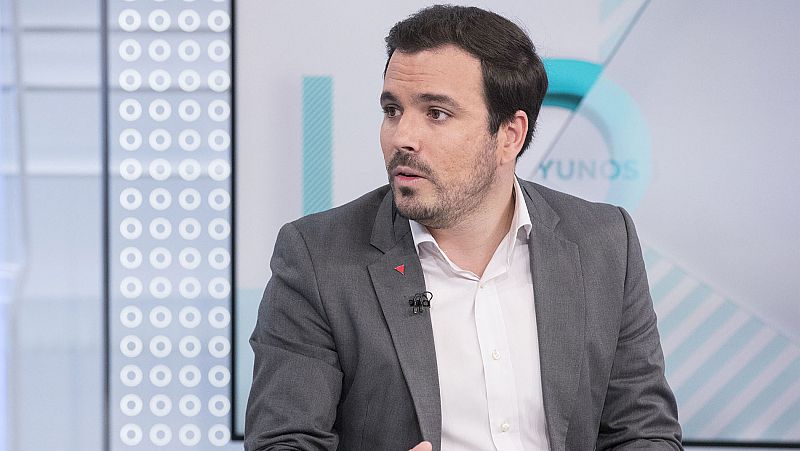 Garzón aboga por una candidatura unitaria en Madrid que incluya a Errejón pero pasando por unas primarias