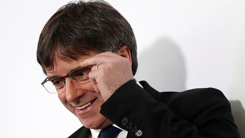 Carles Puigdemont y los otros seis líderes independentistas que permanecen huidos