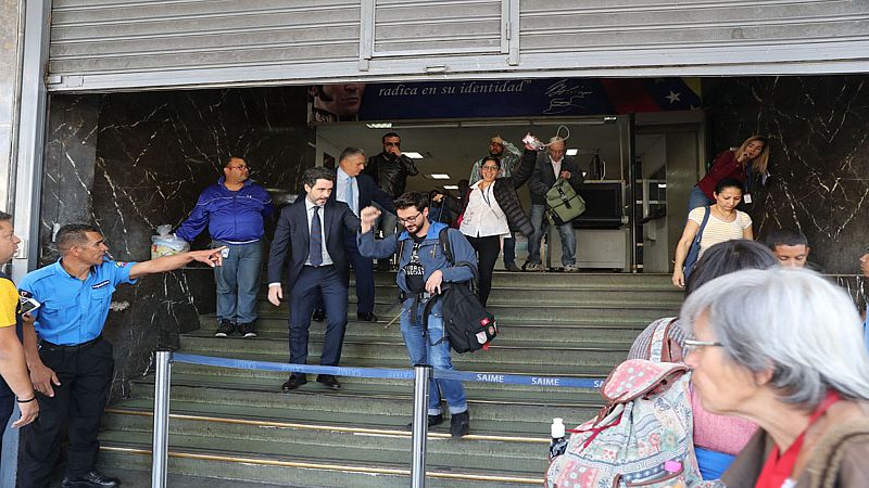 Venezuela libera a los tres periodistas de la agencia EFE que mantenía detenidos