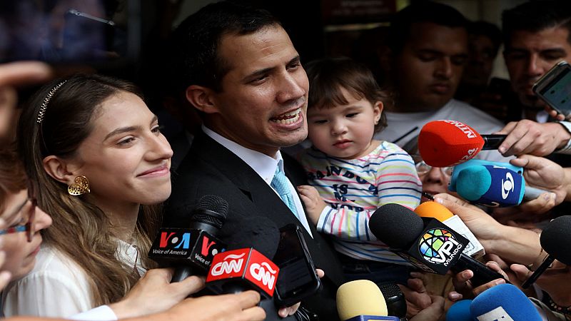Guaidó denuncia "intimidación" de las fuerzas de seguridad contra él y su familia