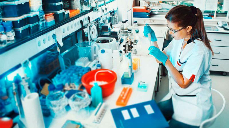 Menos del 30% de los investigadores científicos en el mundo son mujeres, según la Unesco
