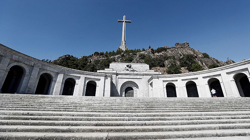 El Gobierno dará luz verde el viernes a la exhumación de Franco del Valle de los Caídos