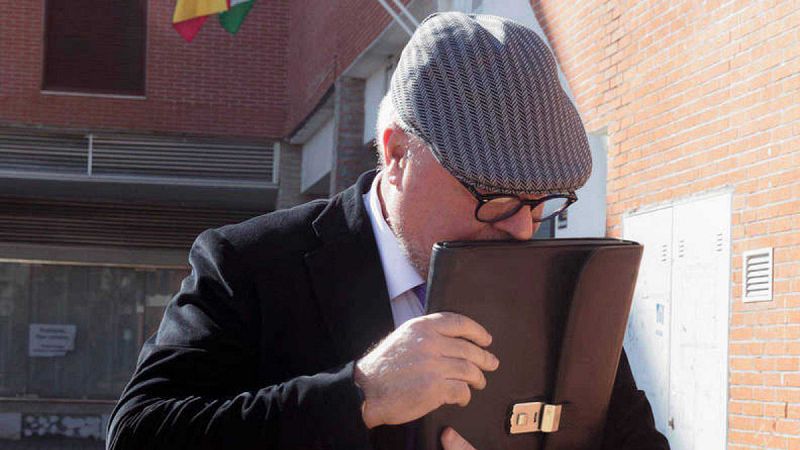 El juez reclama los documentos que vinculan el incendio del Windsor con un encargo al excomisario Villarejo