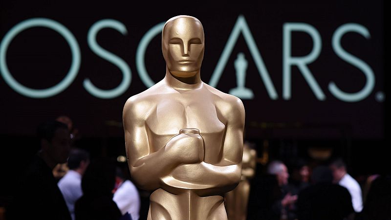 La Academia de Hollywood rectifica y no entregará los Oscar en los anuncios