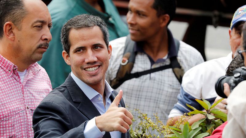 Guaidó reafirma la autorización para la entrada de la ayuda humanitaria en Venezuela y ordena abrir la frontera con Brasil