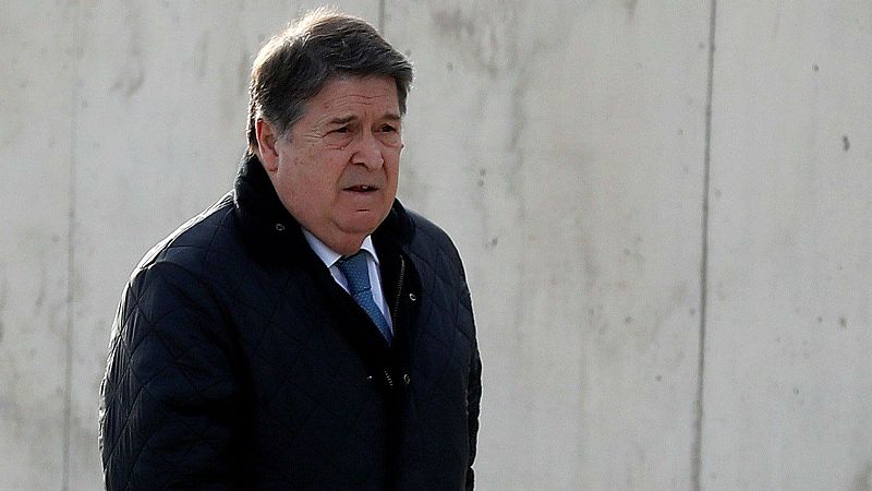 Olivas dice que rechazó integrar Bancaja y Caja Madrid, pero que aceptó ante la insistencia del Banco de España