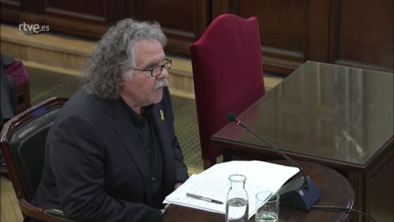 Marchena reconviene a los testigos: "No existe el testigo opinante" ni pueden negarse a responder a Vox