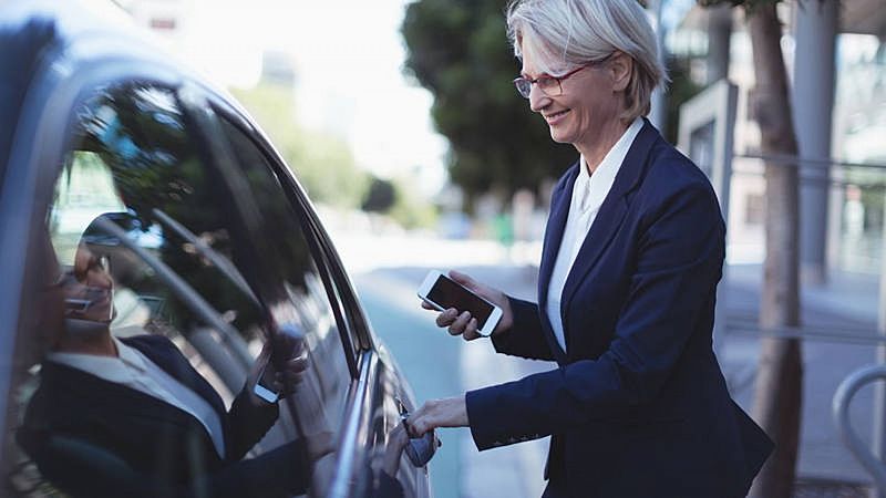 Cabify vuelve a Barcelona y se adapta a las restricciones de la Generalitat