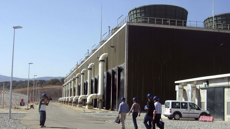 Las grandes eléctricas pactan el cierre escalonado de las centrales nucleares españolas entre 2025 y 2035