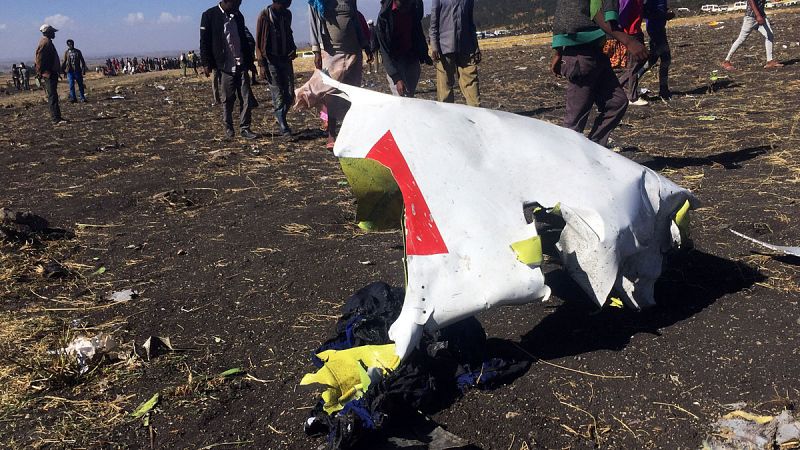 Un avión de pasajeros con 157 personas a bordo se estrella sin supervivientes en Etiopía